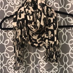 Fleur de Lis scarf